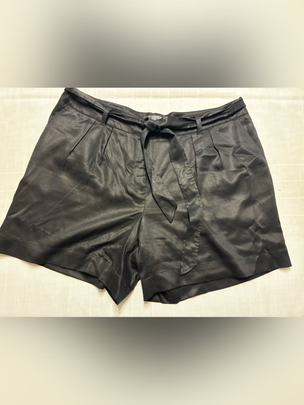 Jones New York Black Satin Tie-Waist Women's Shorts